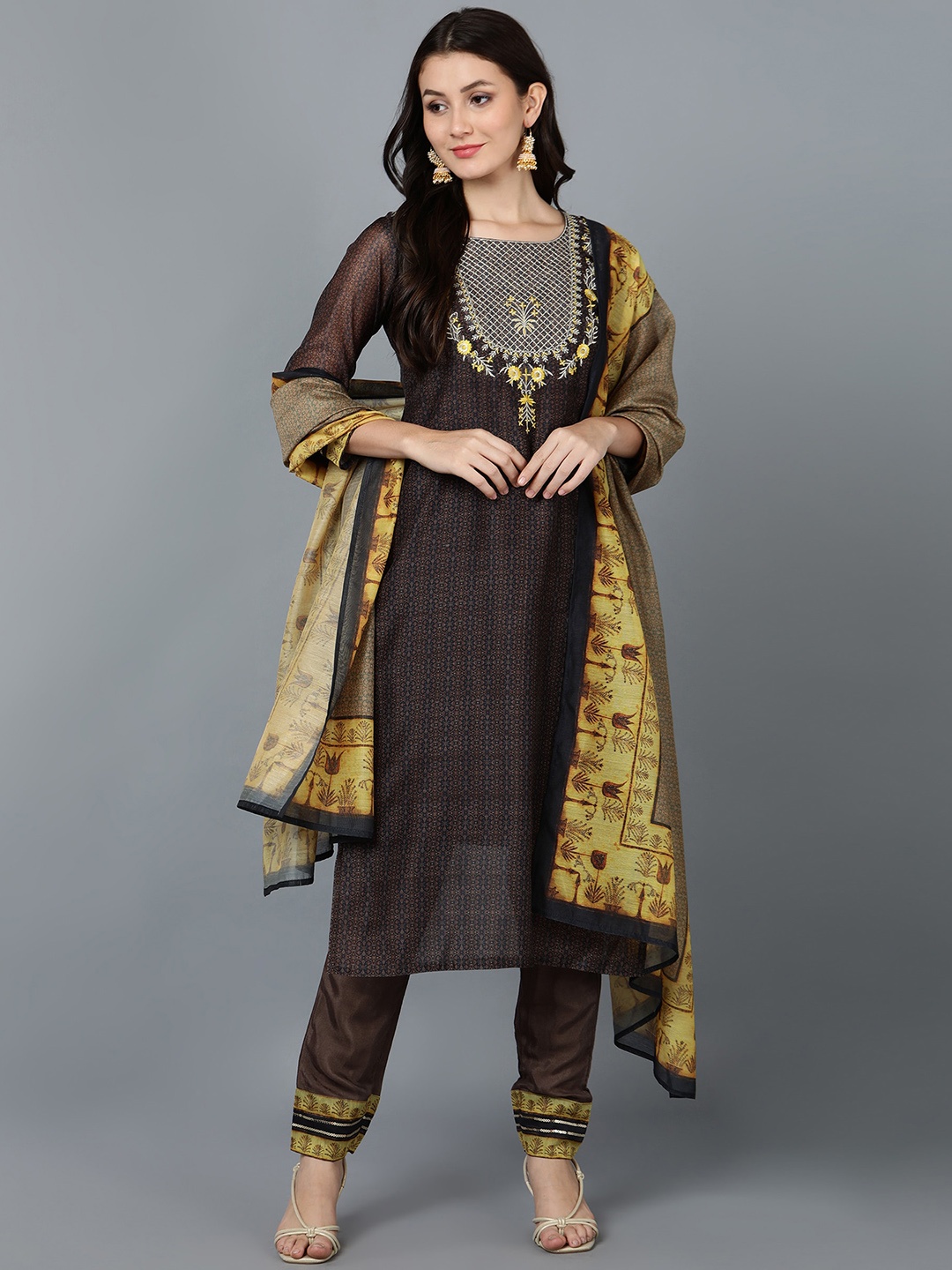 Bani Women Brown Ethnic Motifs Yoke Design Chanderi Silk Kurta with Trousers & With Dupatta
Bani Women Brown Ethnic Motifs Yoke Design Chanderi Silk Kurta with Trousers & With Dupatta