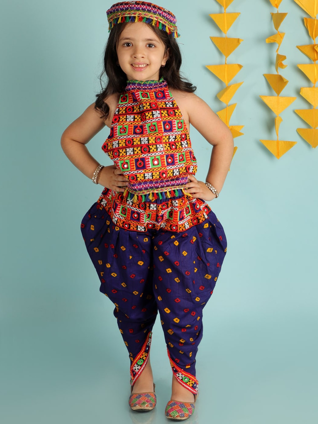 KID1 Girls Blue Bandhani Embroidered Mirror Work Kurti with Dhoti Pant with cap
KID1 Girls Blue Bandhani Embroidered Mirror Work Kurti with Dhoti Pant with cap