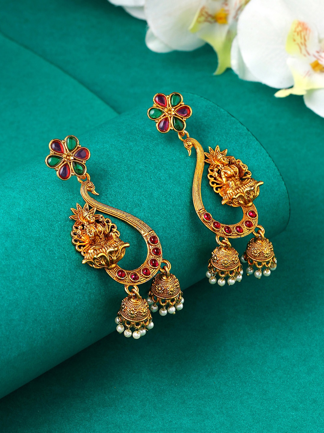 Yellow Chimes Gold-Plated Red Stone Contemporary Traditional Temple Jhumaka Earrings
Yellow Chimes Gold-Plated Red Stone Contemporary Traditional Temple Jhumaka Earrings