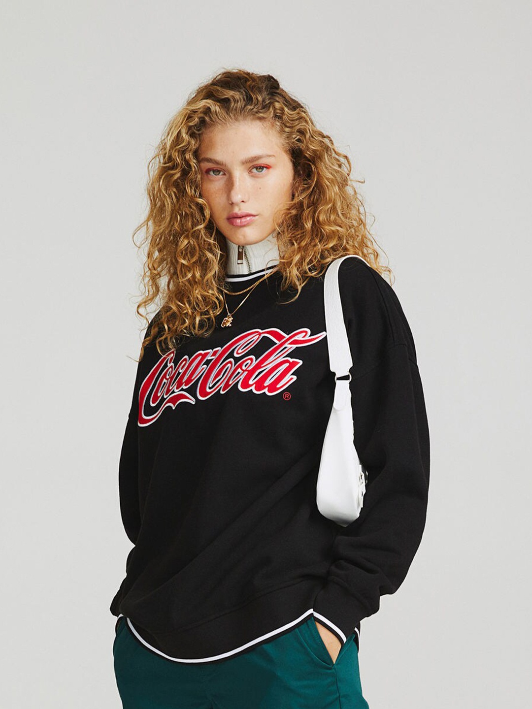 H&M Women Black Oversized Printed Sweatshirt