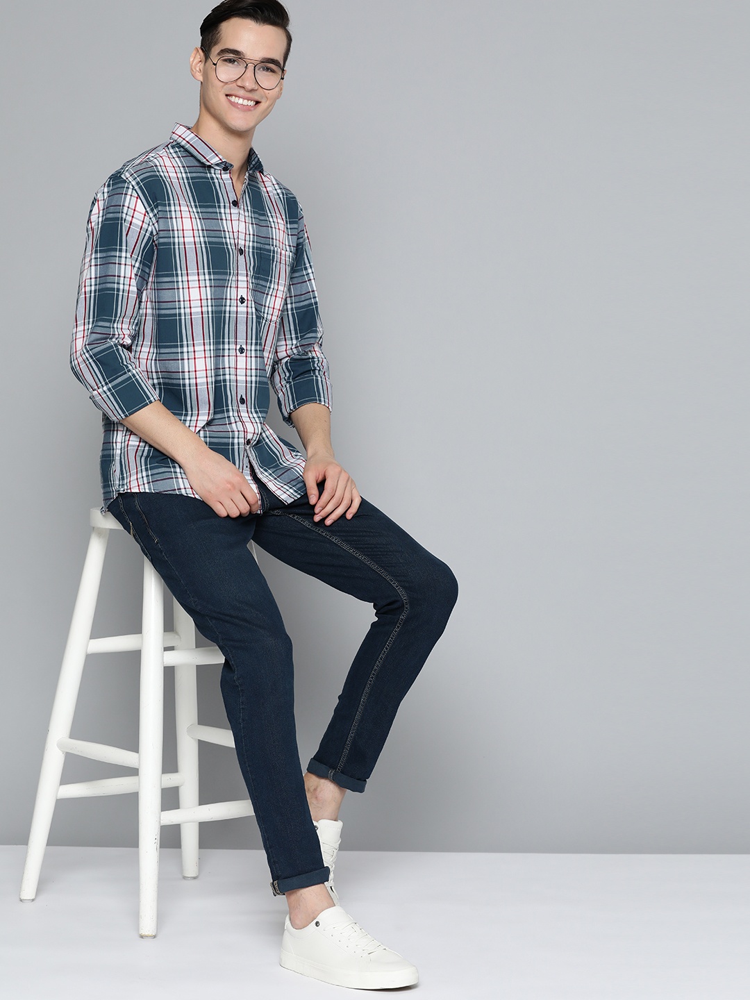 Mast & Harbour Men Navy Blue & White Cotton Slim Fit Tartan Checked Casual Shirt
Mast & Harbour Men Navy Blue & White Cotton Slim Fit Tartan Checked Casual Shirt