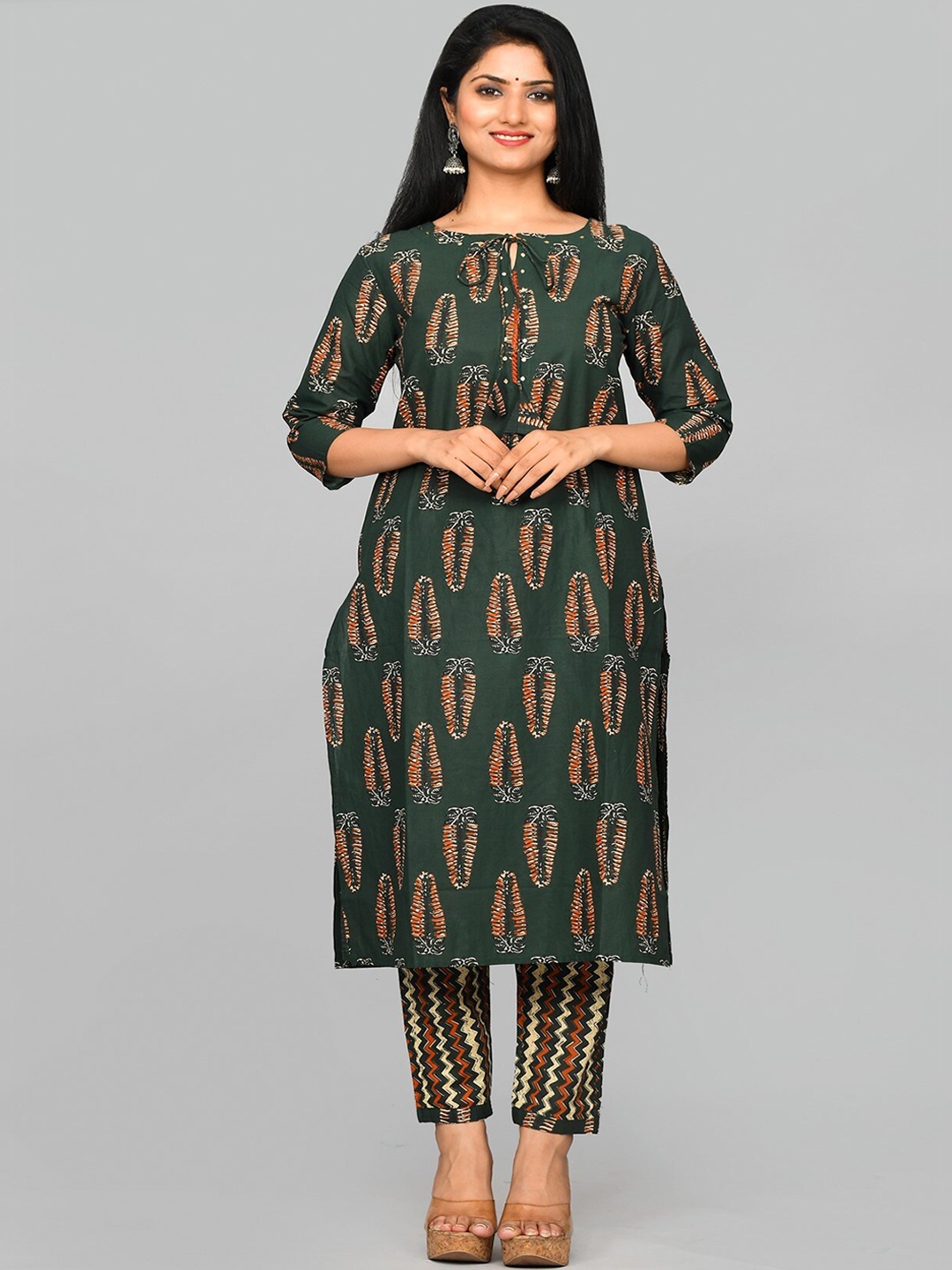 Mishpra Women Printed Pure Cotton Straight Kurta with Trousers & With Dupatta, Green
Mishpra Women Printed Pure Cotton Straight Kurta with Trousers & With Dupatta, Green