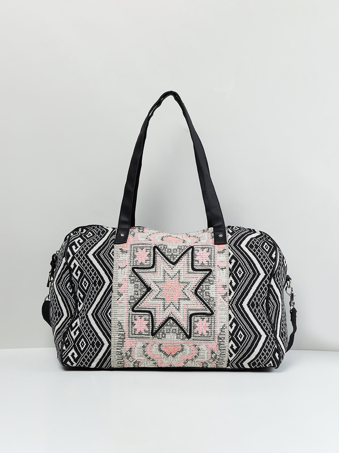 max Women Printed Weekender Bag, Black