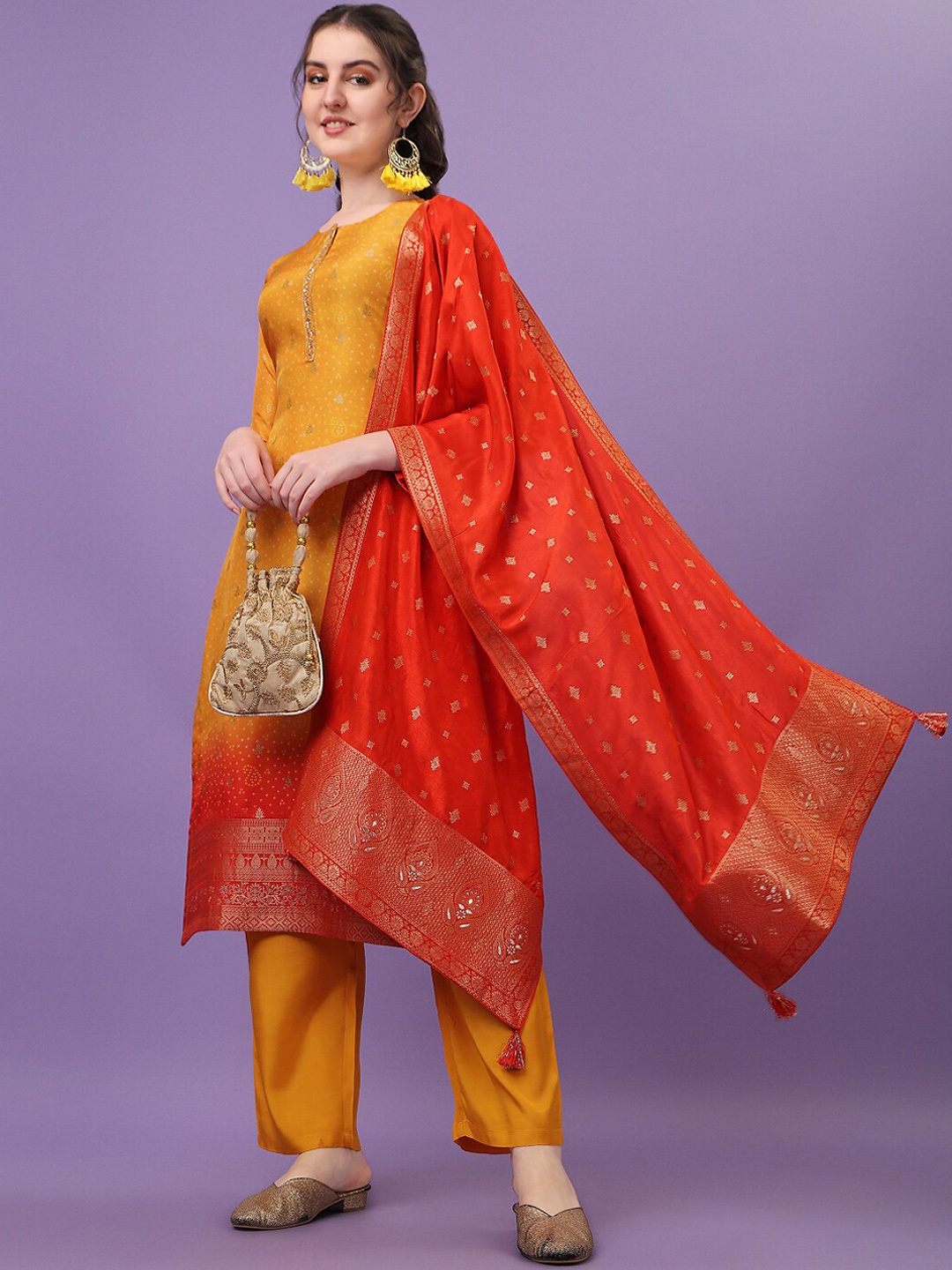 Seerat Women Yellow Ethnic Motifs Jacquared With Printed Kurta With Trousers & Dupatta
Seerat Women Yellow Ethnic Motifs Jacquared With Printed Kurta With Trousers & Dupatta