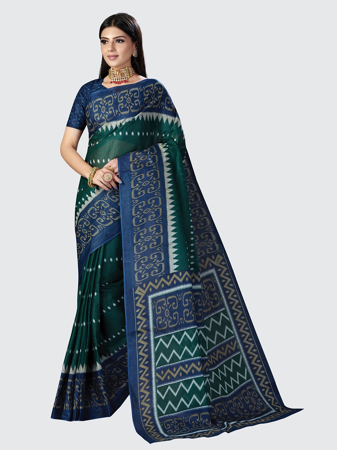 SHANVIKA Green & White Pure Cotton Block Print Saree