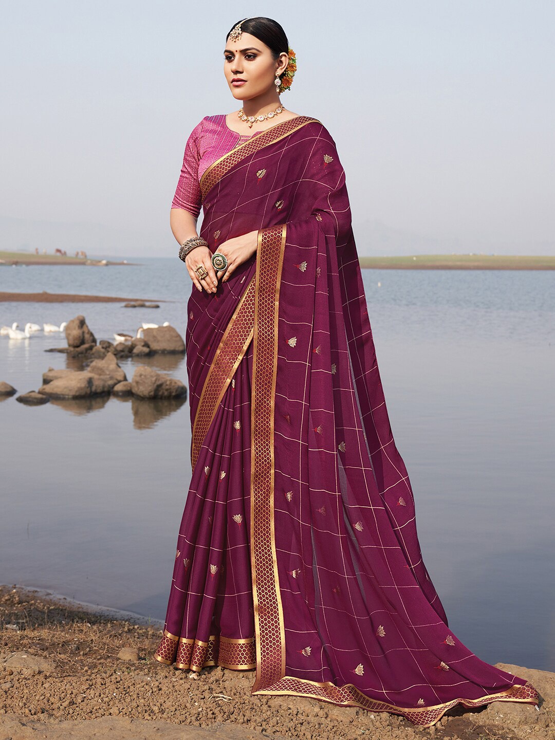 Mitera Magenta & Gold-Toned Floral Zari Saree
