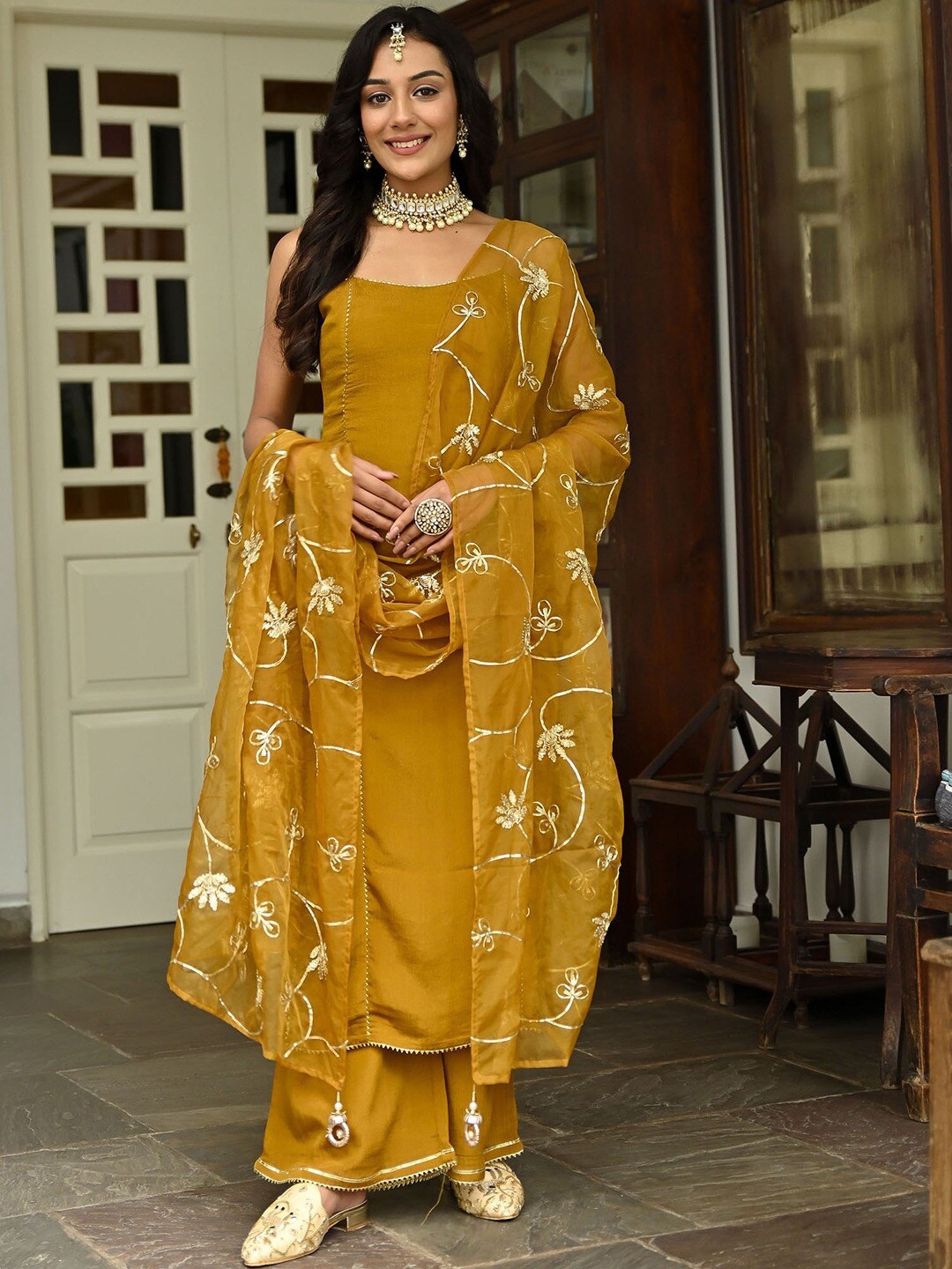 Lavanya The Label Women Silk Blend Straight Kurta with Palazzos & With Dupatta, Mustard
Lavanya The Label Women Silk Blend Straight Kurta with Palazzos & With Dupatta, Mustard