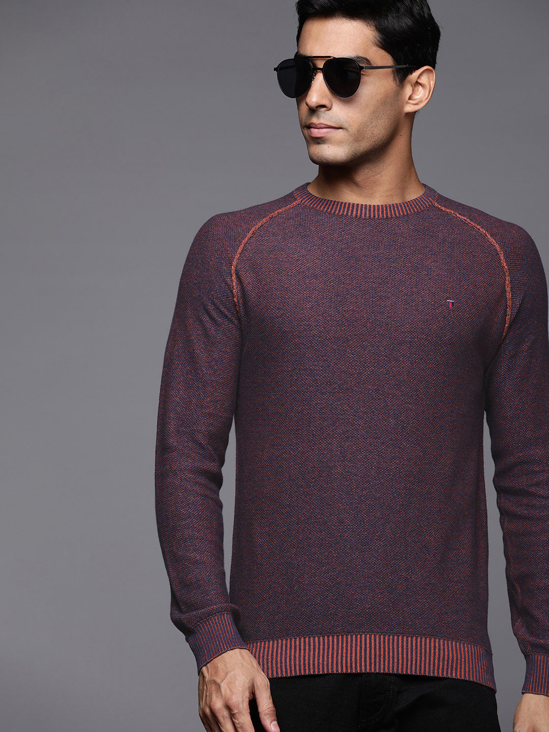 Louis Philippe Jeans Men Orange & Navy Blue Solid Pure Cotton Raglan Sleeves Pullover
Louis Philippe Jeans Men Orange & Navy Blue Solid Pure Cotton Raglan Sleeves Pullover