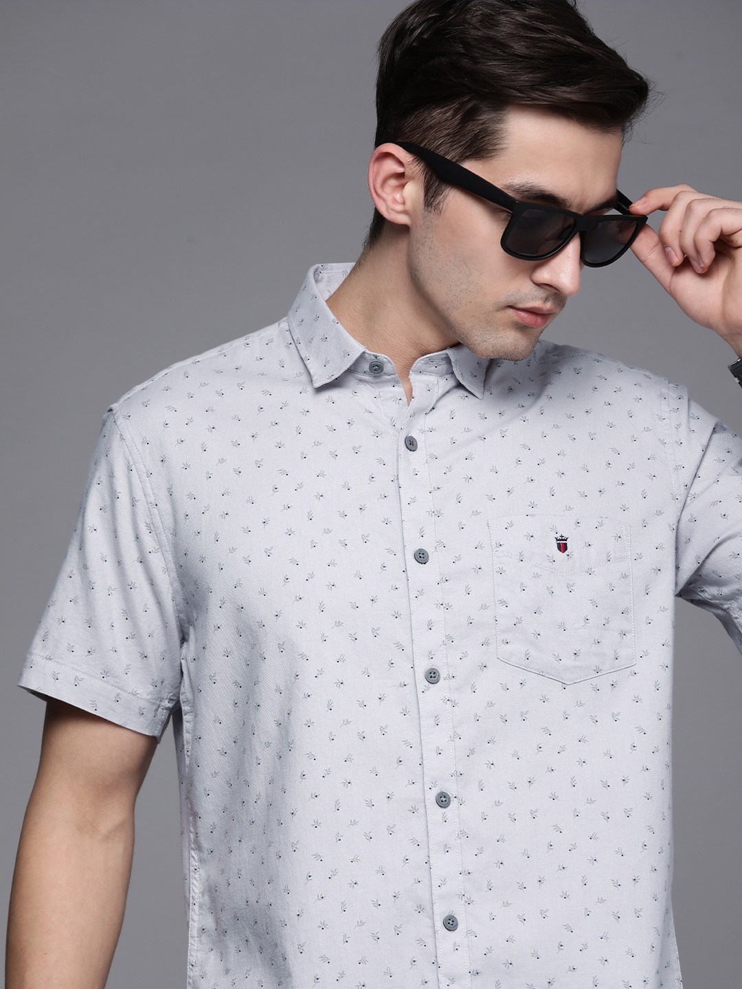 Louis Philippe Sport Men Grey Slim Fit Floral Printed Pure Cotton Casual Shirt