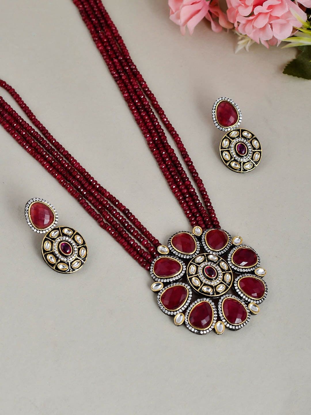Silvermerc Designs Gold-Plated Maroon & White Quartz-Studded Beaded Jewellery Set
Silvermerc Designs Gold-Plated Maroon & White Quartz-Studded Beaded Jewellery Set