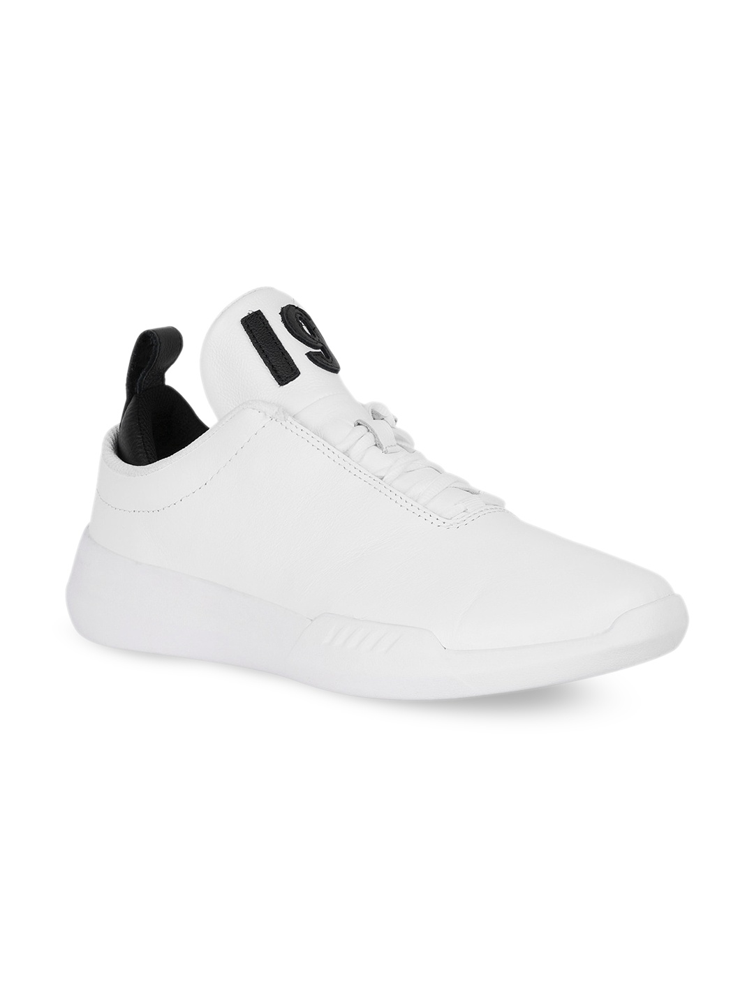 K-SWISS Men White Lace-Up Sneakers