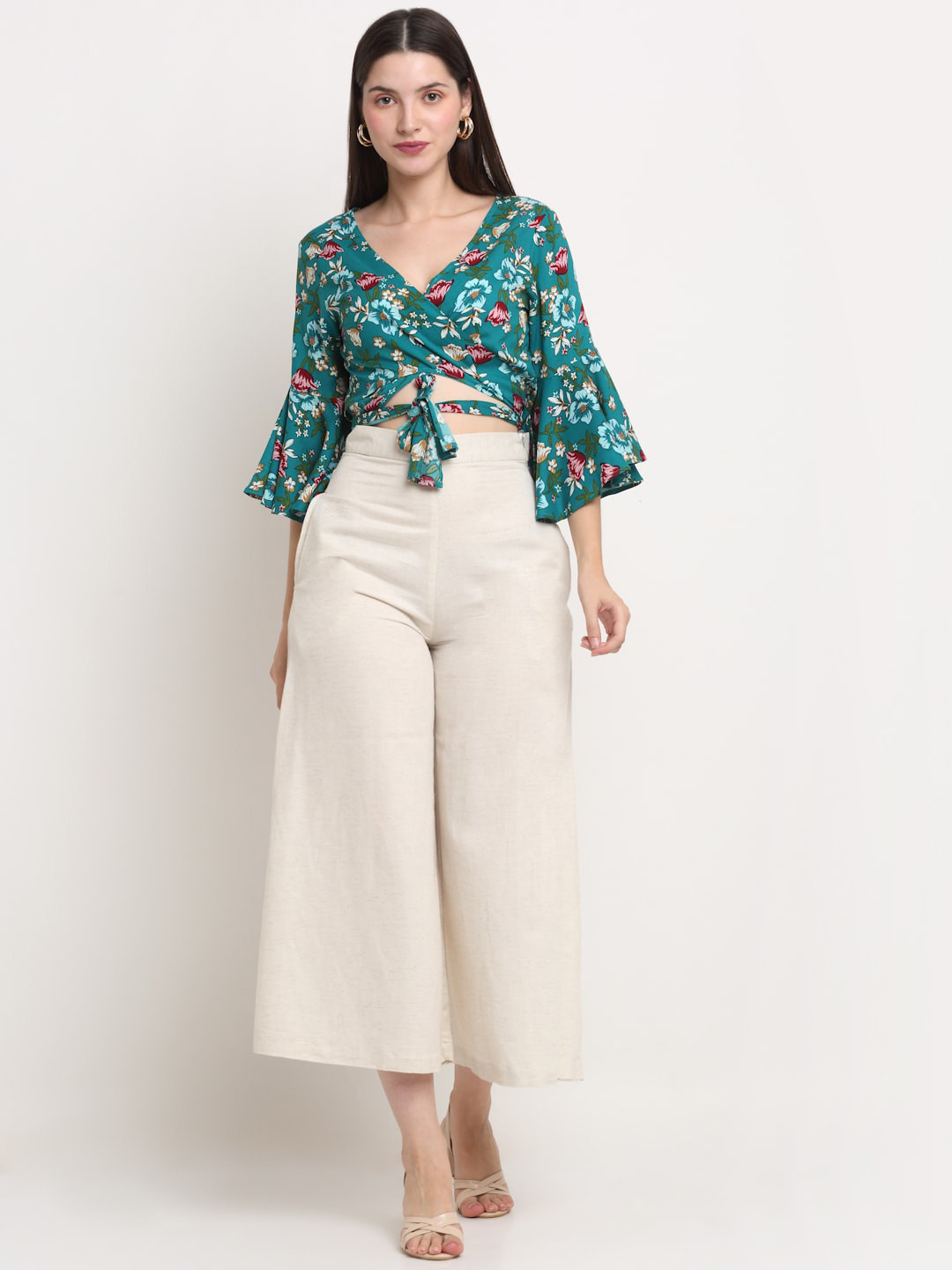 SiaVira Women Beige & Green Printed Top with Palazzos Co-Ord Set
SiaVira Women Beige & Green Printed Top with Palazzos Co-Ord Set