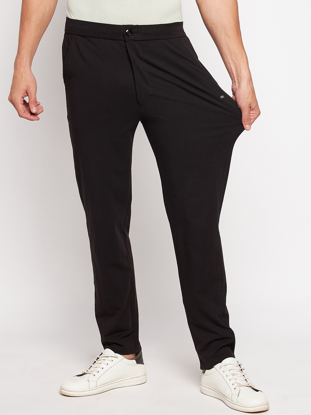 Okane Men Black Solid Track Pants