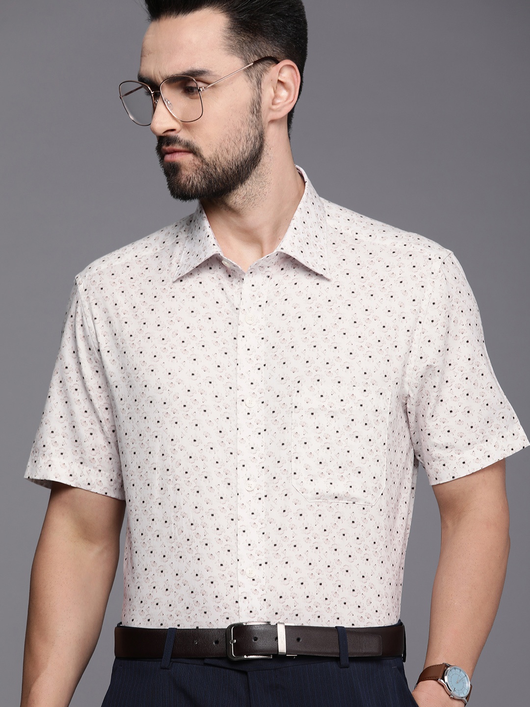Louis Philippe Men White & Brown Classic Fit Floral Printed Pure Cotton Formal Shirt
Louis Philippe Men White & Brown Classic Fit Floral Printed Pure Cotton Formal Shirt