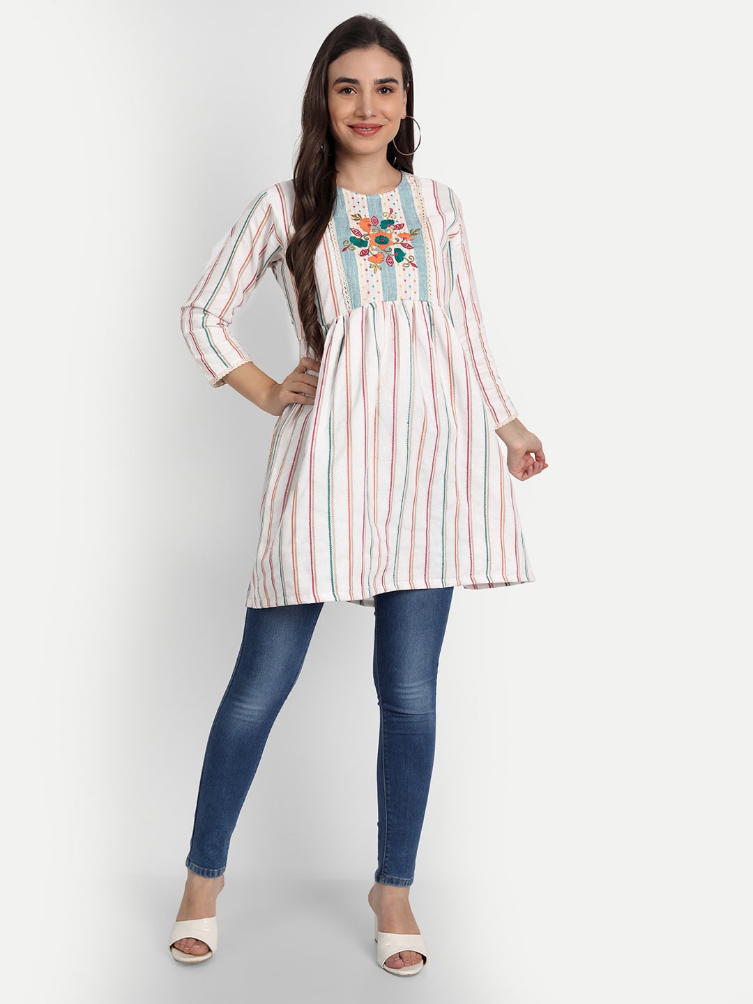DEETYA ARTS White Striped Top