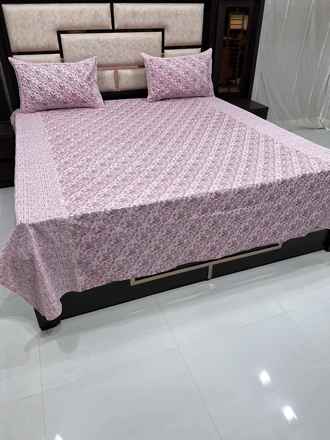 Pure Decor Unisex Pink Bedsheets