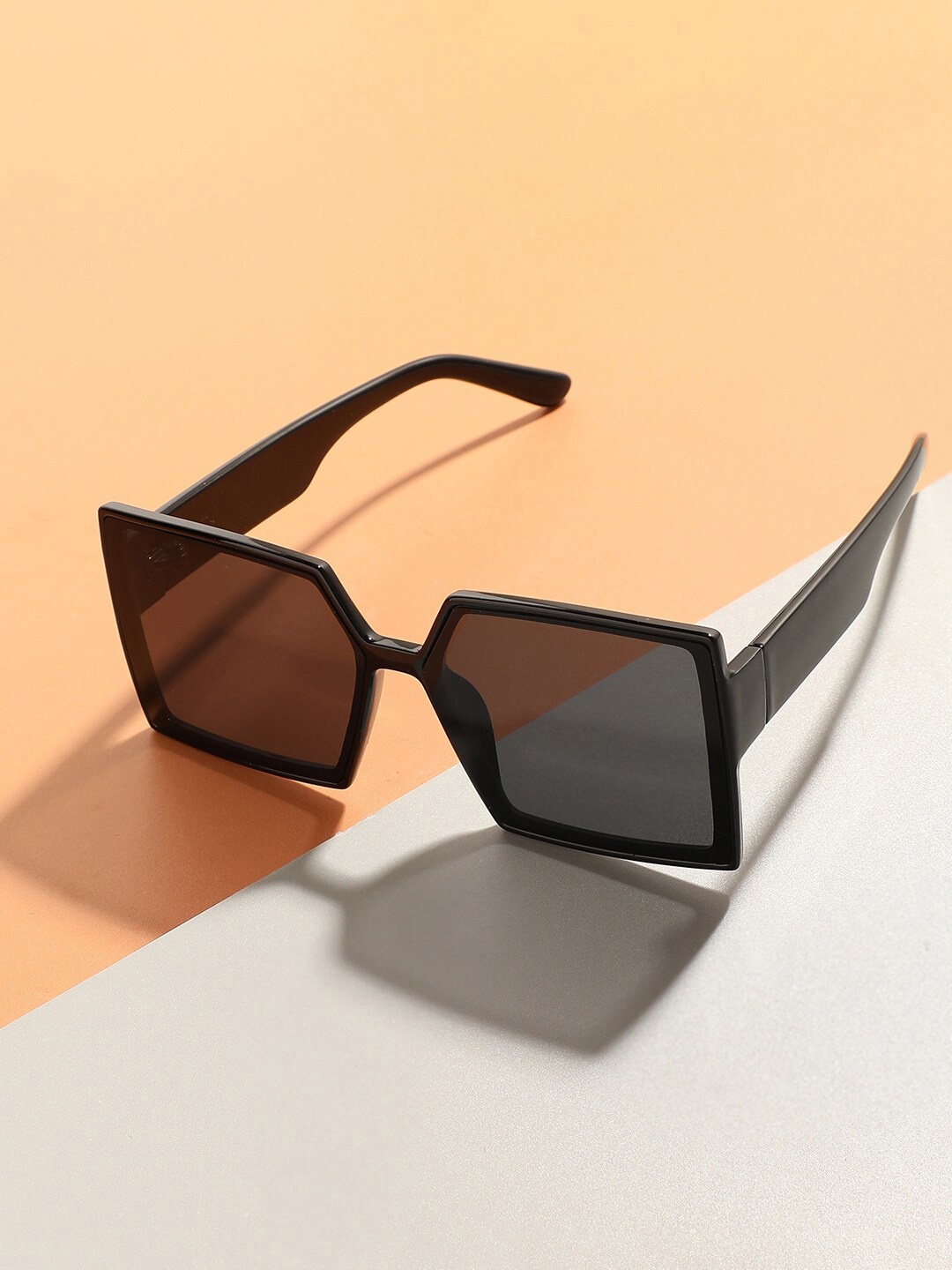 HAUTE SAUCE by Campus Sutra Women Black Lens & Black Oversized Sunglasses with Polarised Lens