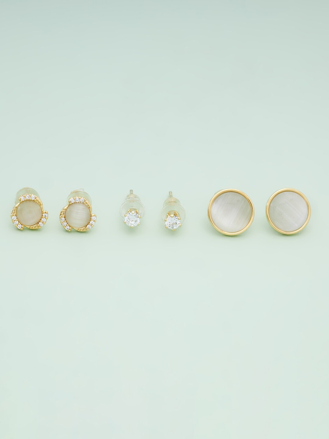 Kushal's Fashion Jewellery Set of 3 Gold-Toned & Cream-Coloured Circular Studs Earrings
Kushal's Fashion Jewellery Set of 3 Gold-Toned & Cream-Coloured Circular Studs Earrings