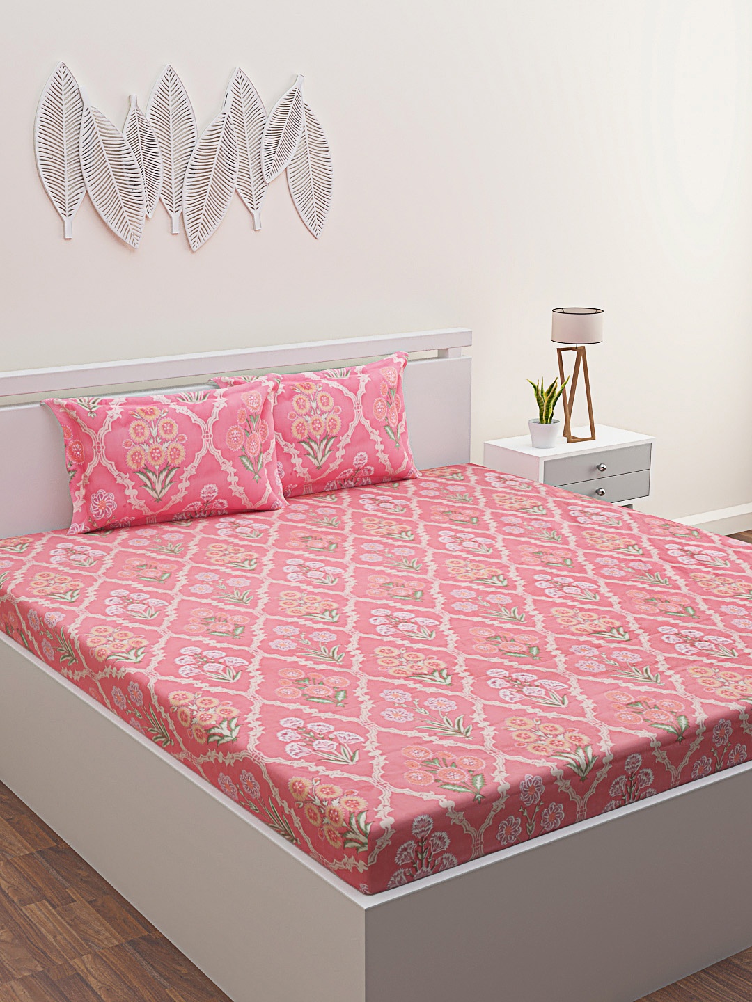 ROMEE Pink & Cream-Coloured Floral 210 TC Pure Cotton King Bedsheet with 2 Pillow Covers
ROMEE Pink & Cream-Coloured Floral 210 TC Pure Cotton King Bedsheet with 2 Pillow Covers