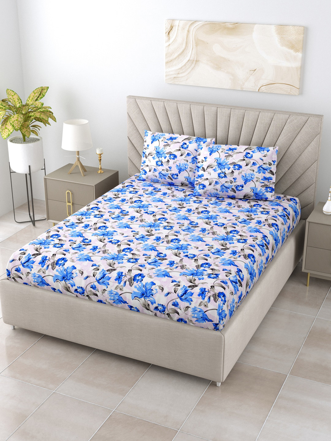 BOMBAY DYEING White & Blue Floral 120 TC Queen Bedsheet with 2 Pillow Covers
BOMBAY DYEING White & Blue Floral 120 TC Queen Bedsheet with 2 Pillow Covers