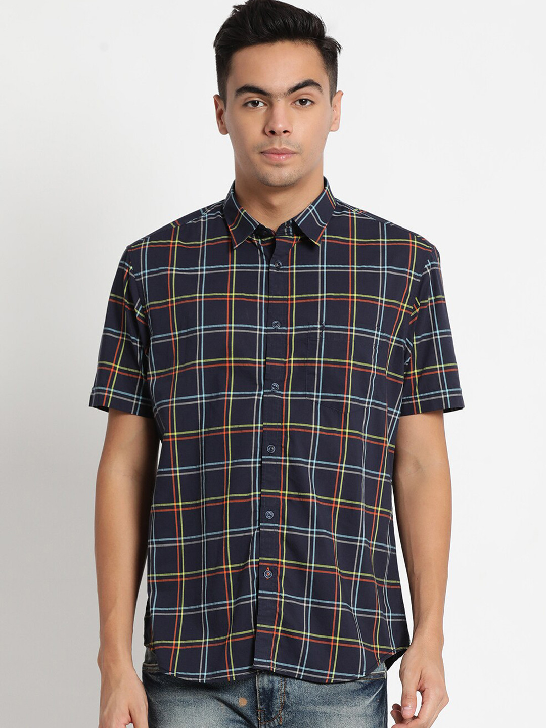 Indian Terrain Men Navy Blue Chiseled Slim Fit Tartan Checked Pure Cotton Casual Shirt
Indian Terrain Men Navy Blue Chiseled Slim Fit Tartan Checked Pure Cotton Casual Shirt