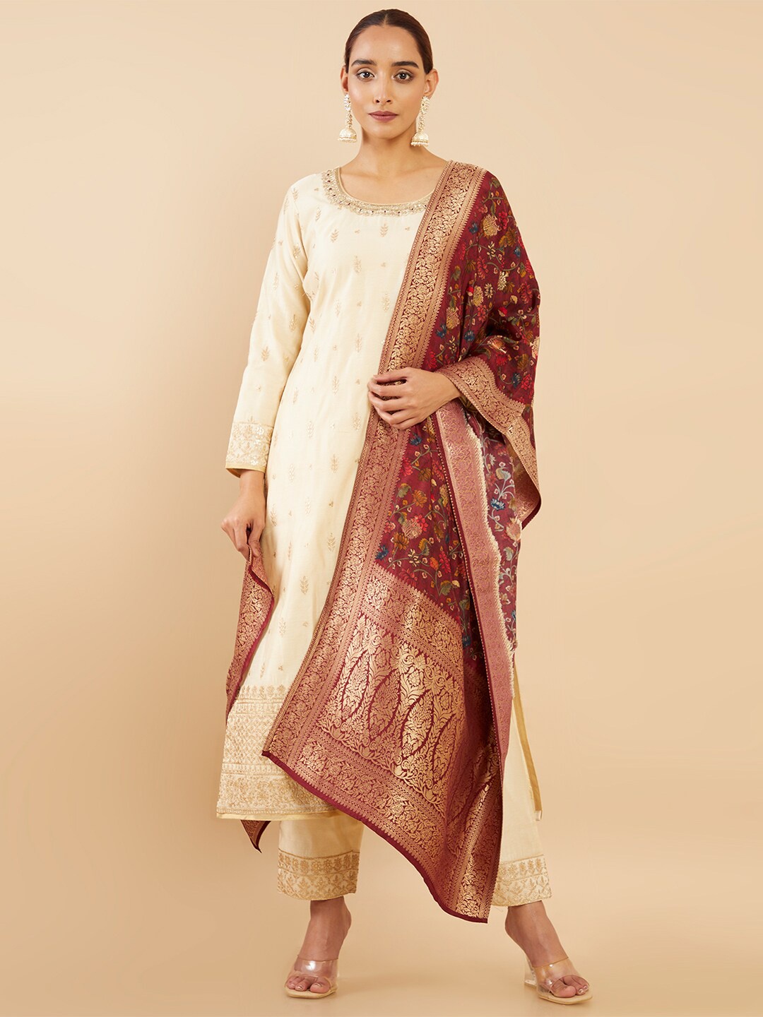 Soch Women Cream-Coloured Ethnic Motifs Embroidered Sequinned Chanderi Silk Kurta Set
Soch Women Cream-Coloured Ethnic Motifs Embroidered Sequinned Chanderi Silk Kurta Set