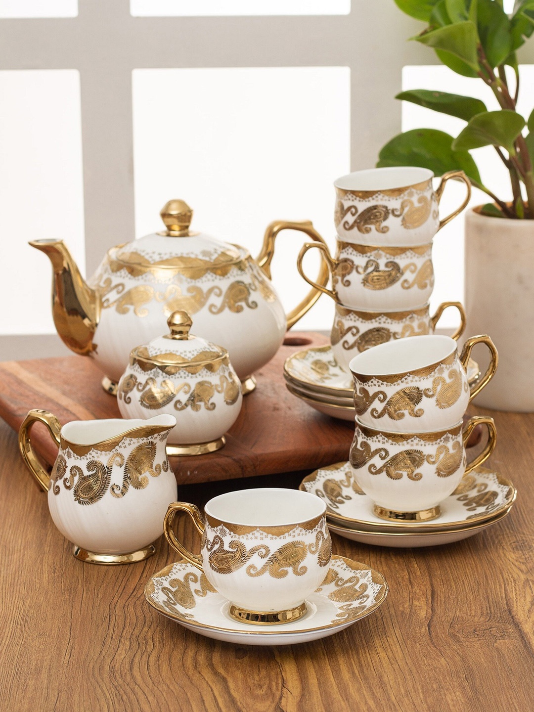 CLAY CRAFT Off White & Gold Set of 15 Dishwasher & Microwave Safe Ceramic Kettle Set
CLAY CRAFT Off White & Gold Set of 15 Dishwasher & Microwave Safe Ceramic Kettle Set
