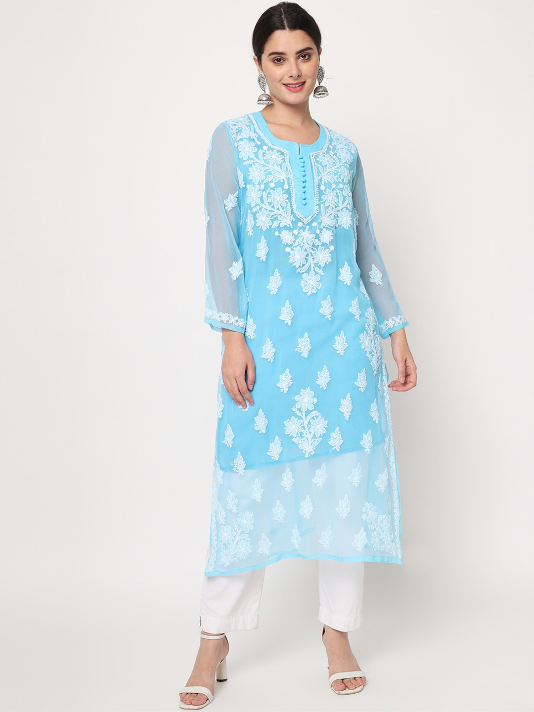 PARAMOUNT CHIKAN Women Turquoise Blue Ethnic Motif Embroidered Chikankari Kurta With Slip
PARAMOUNT CHIKAN Women Turquoise Blue Ethnic Motif Embroidered Chikankari Kurta With Slip