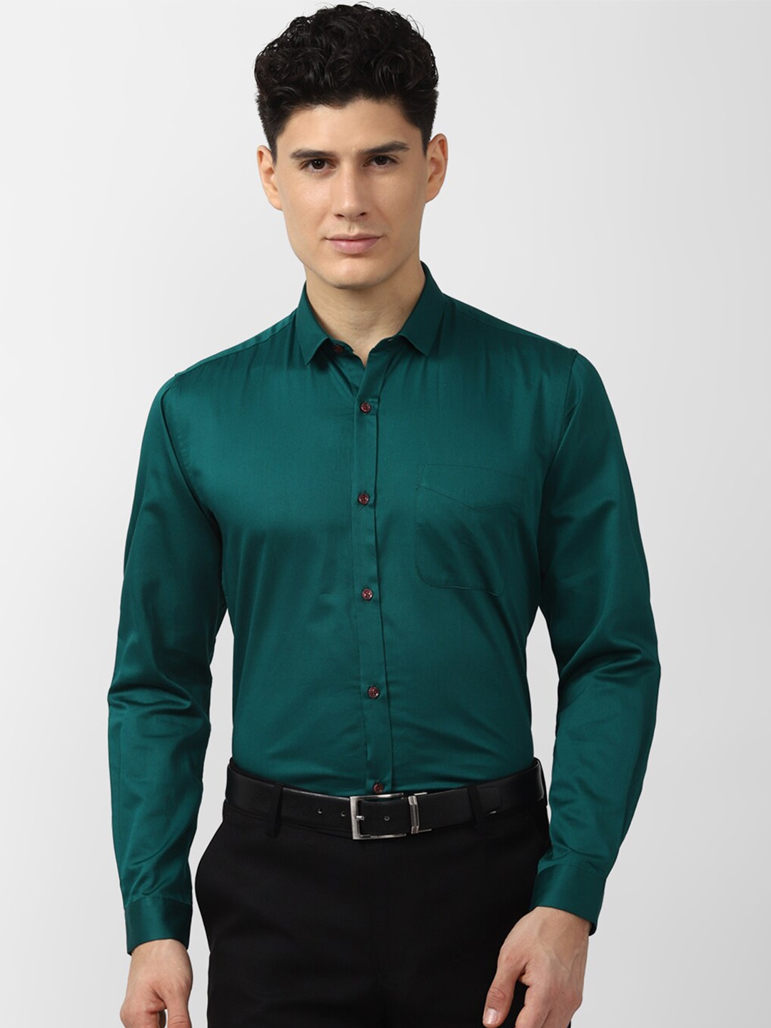 Peter England Men Green Solid Cotton Formal Shirt