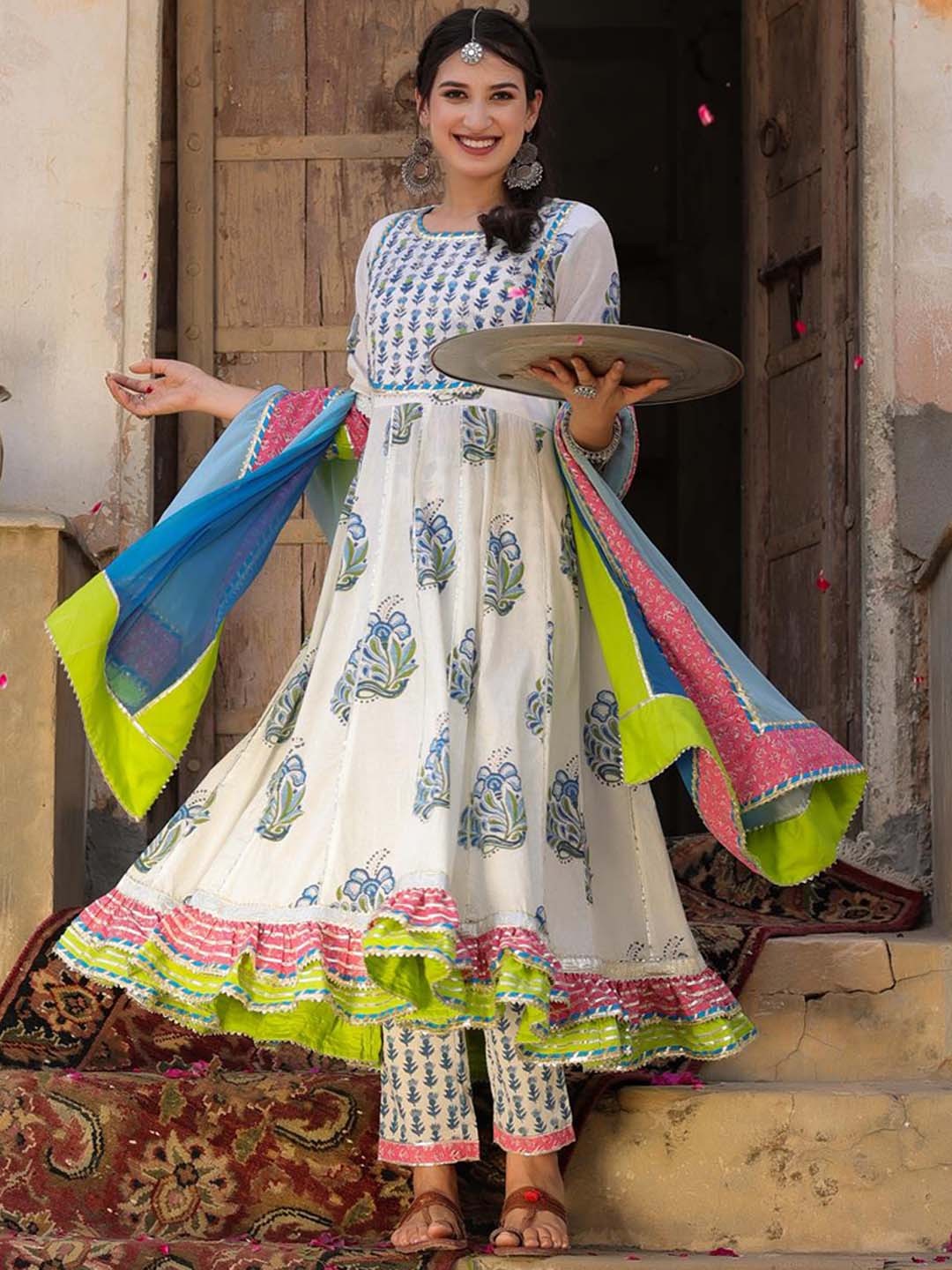 SCAKHI Women Blue Floral Printed Gotta Patti Pure Cotton Kurta with Trousers & With Dupatta
SCAKHI Women Blue Floral Printed Gotta Patti Pure Cotton Kurta with Trousers & With Dupatta
