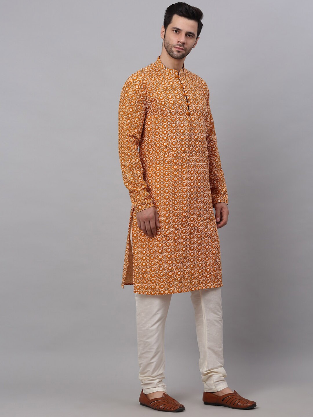 Jompers Men Mustard Yellow Ethnic Motifs Embroidered Pure Cotton Kurta with Trousers
Jompers Men Mustard Yellow Ethnic Motifs Embroidered Pure Cotton Kurta with Trousers