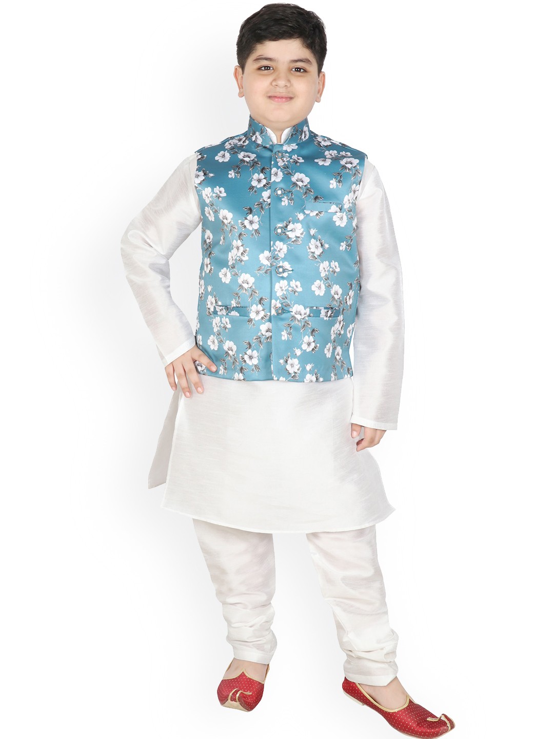 SG YUVRAJ Boys Solid Straight Kurta with Churidar & With Floral Printed Nehru jacket, White
SG YUVRAJ Boys Solid Straight Kurta with Churidar & With Floral Printed Nehru jacket, White