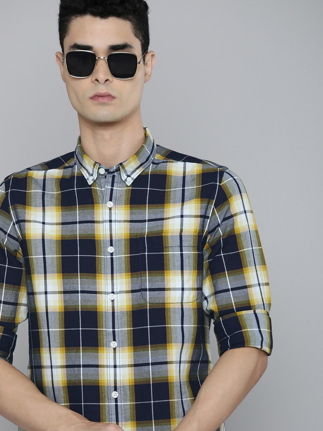 Flying Machine Men Navy Blue & Yellow Standard Slim Fit Checked Pure Cotton Casual Shirt
Flying Machine Men Navy Blue & Yellow Standard Slim Fit Checked Pure Cotton Casual Shirt