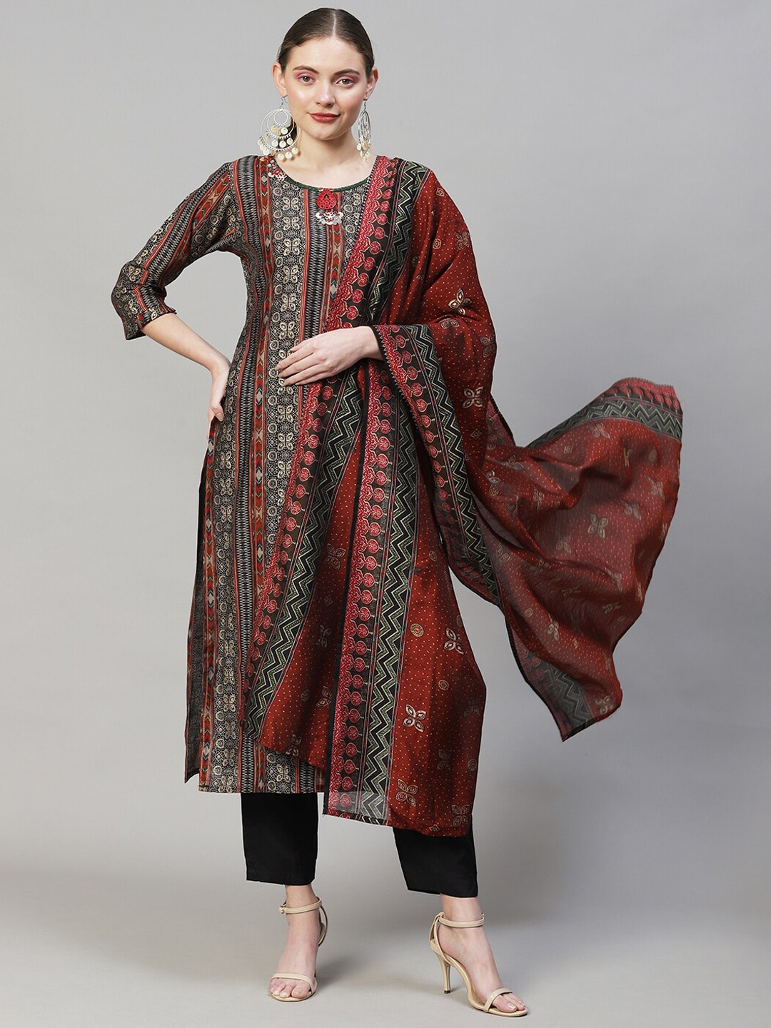 FASHOR Women Brown And Black Ethnic Motifs Foil Print Kurta With Trouser And Dupatta
FASHOR Women Brown And Black Ethnic Motifs Foil Print Kurta With Trouser And Dupatta