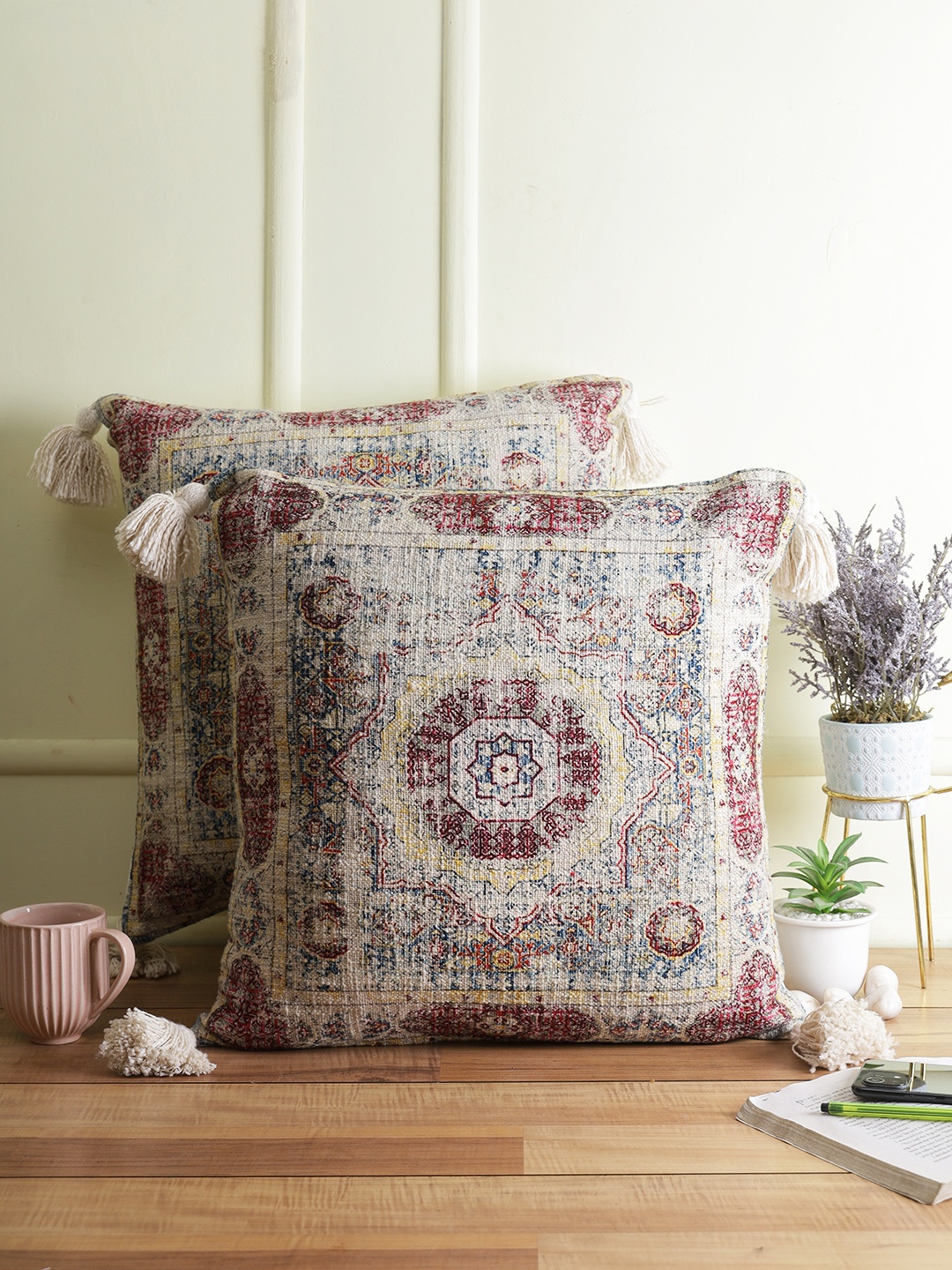 Sangria Pack of 2 Off White & Maroon Ethnic Motifs Printed Cotton Square Cushion Covers
Sangria Pack of 2 Off White & Maroon Ethnic Motifs Printed Cotton Square Cushion Covers