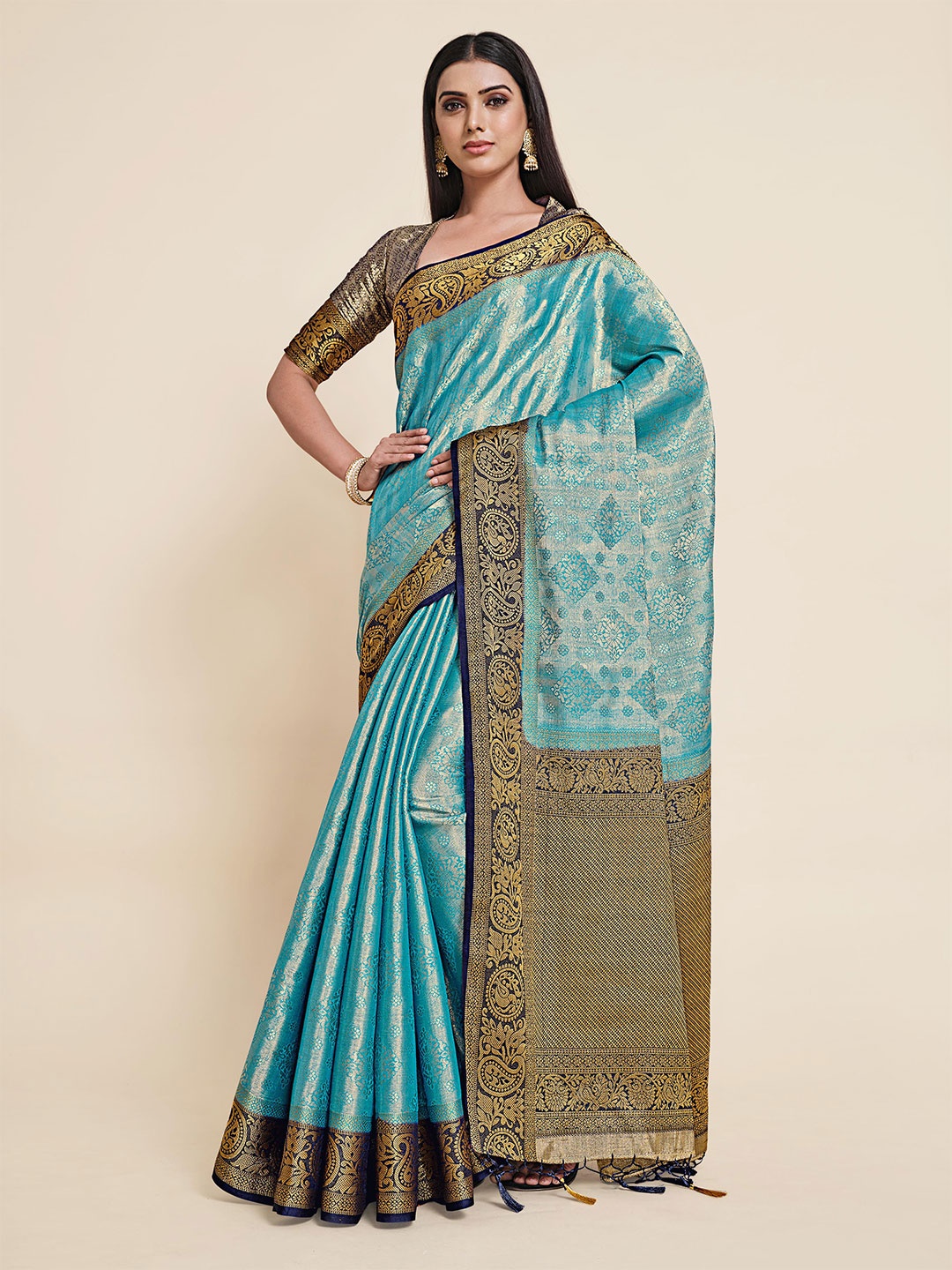 MIMOSA Turquoise Blue And Navy Blue Floral Zari Woven Design Art Silk Kanjeevaram Saree
MIMOSA Turquoise Blue And Navy Blue Floral Zari Woven Design Art Silk Kanjeevaram Saree