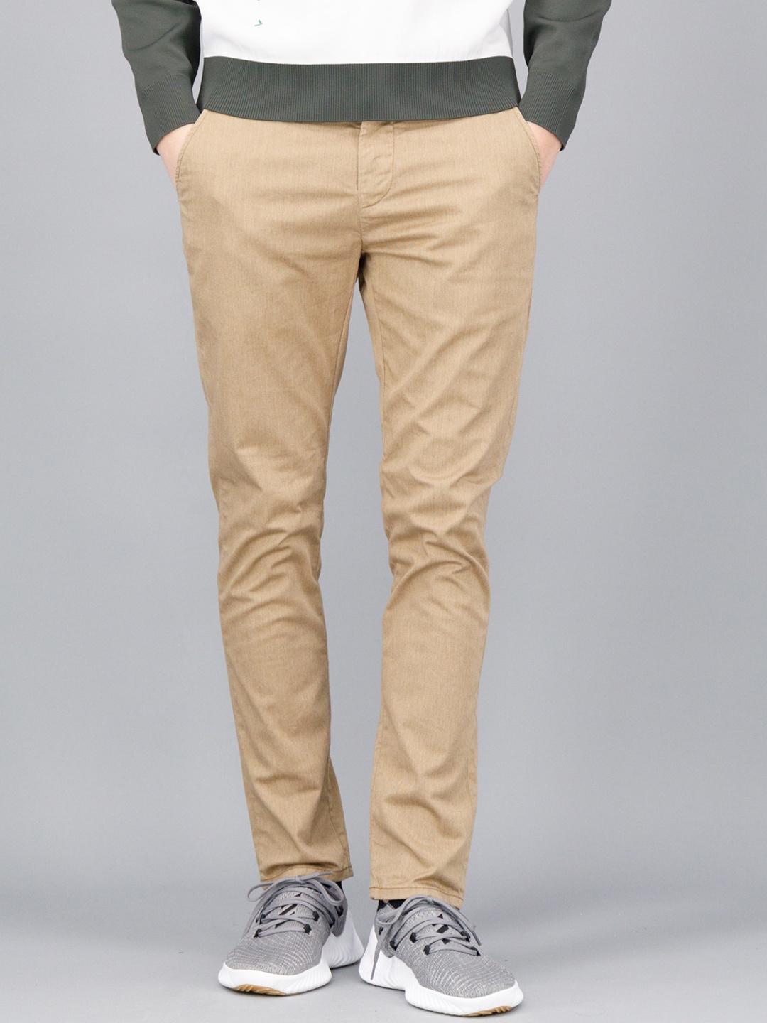 FREESOUL Men Beige Solid Trousers