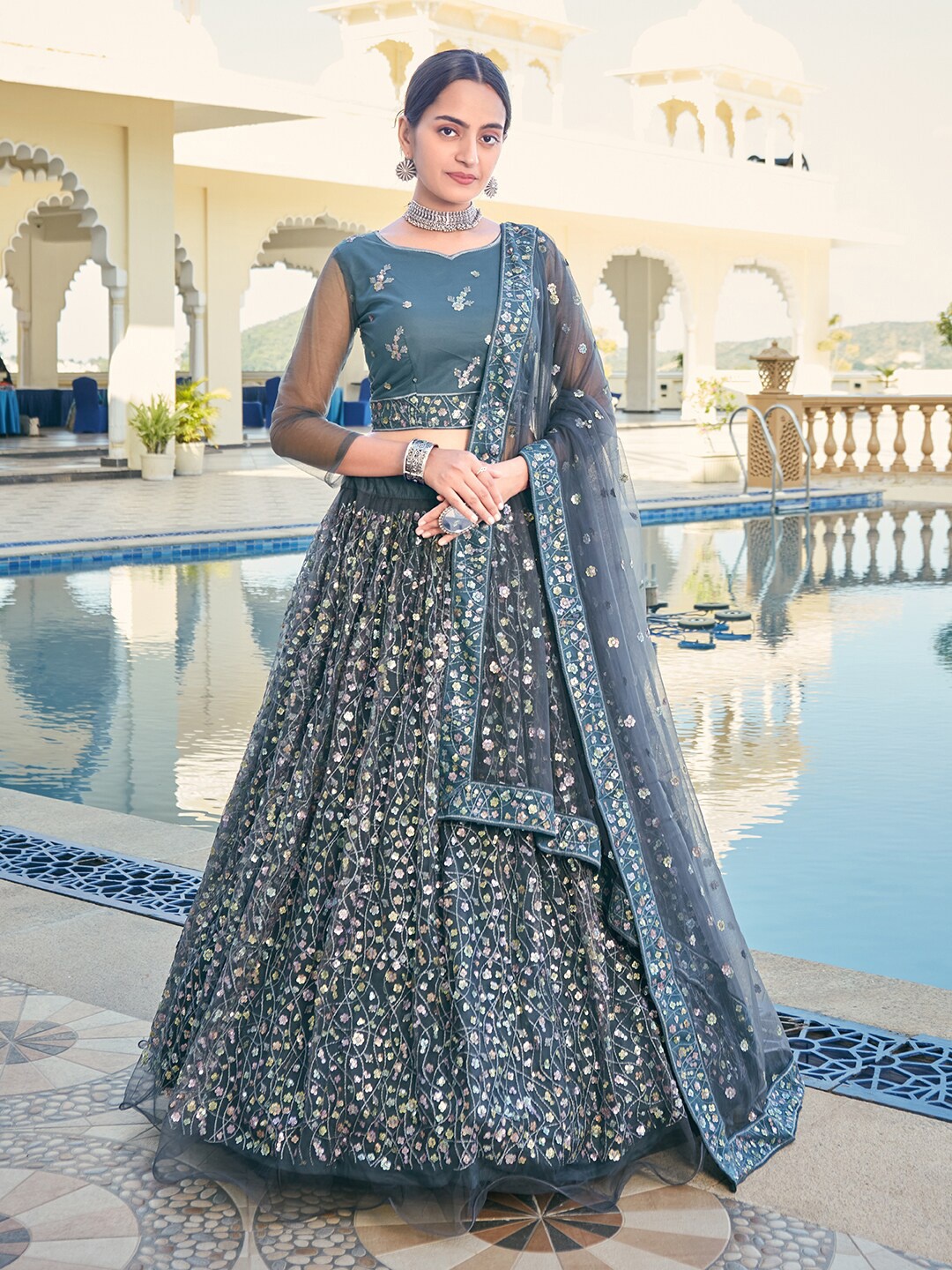 SHOPGARB Grey & Gold-Toned Embellished Sequinned Semi-Stitched Lehenga & Unstitched Blouse With Dupatta
SHOPGARB Grey & Gold-Toned Embellished Sequinned Semi-Stitched Lehenga & Unstitched Blouse With Dupatta