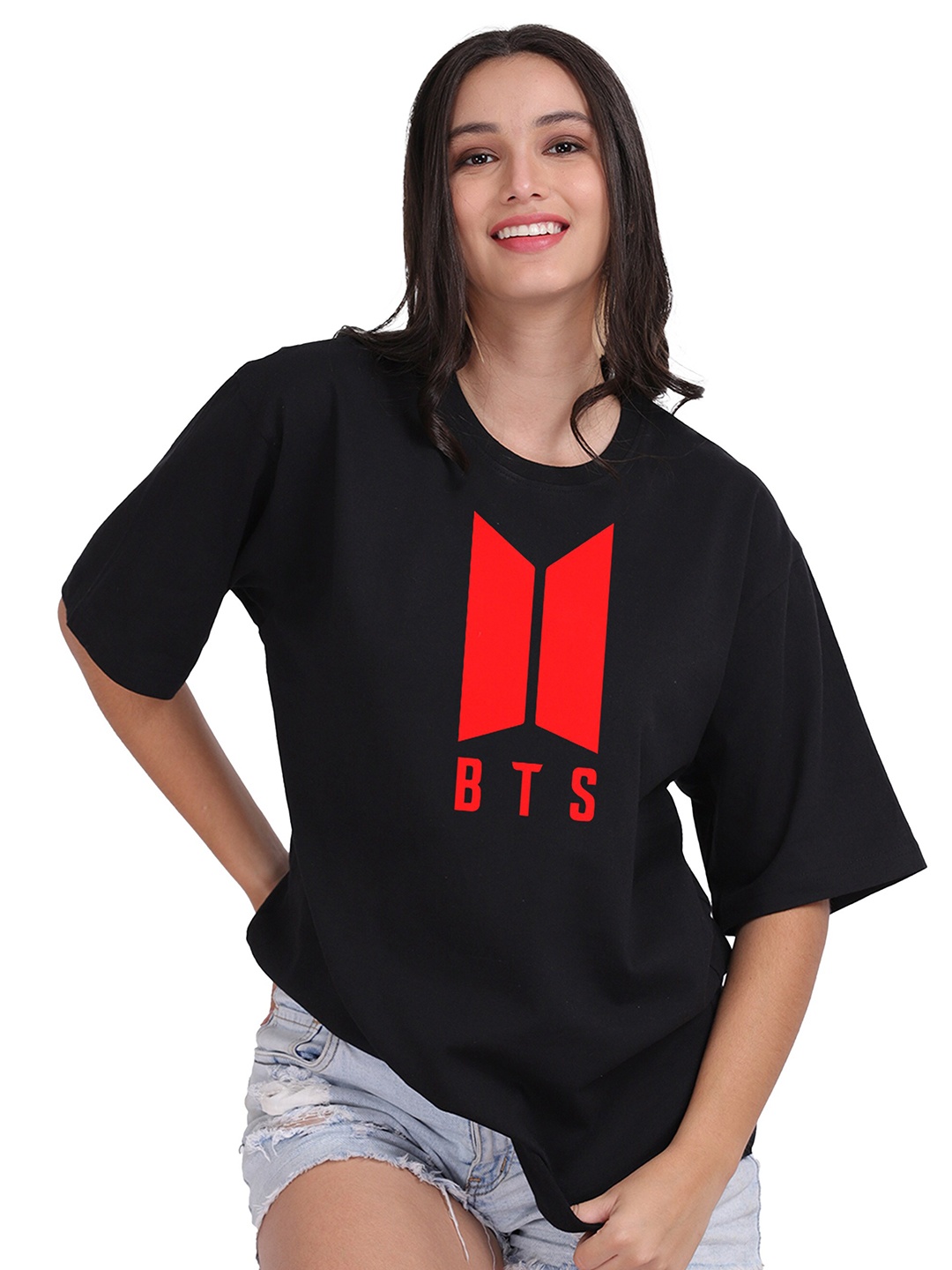 Mad Over Print Women Black Typography Printed Drop-Shoulder Sleeves Oversize T-shirt
Mad Over Print Women Black Typography Printed Drop-Shoulder Sleeves Oversize T-shirt
