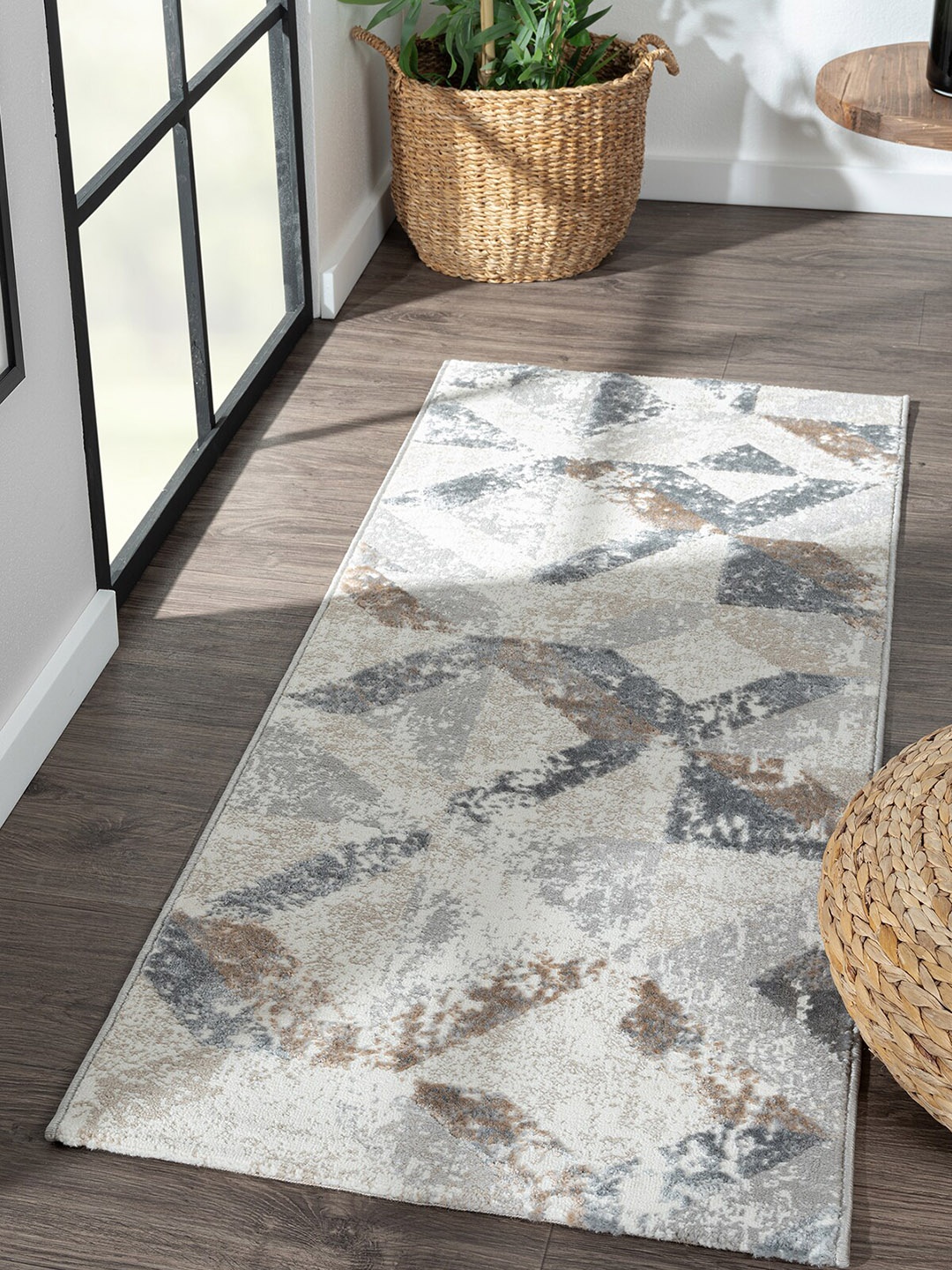 OBSESSIONS Beige Geometric Polypropylene Floor Runners