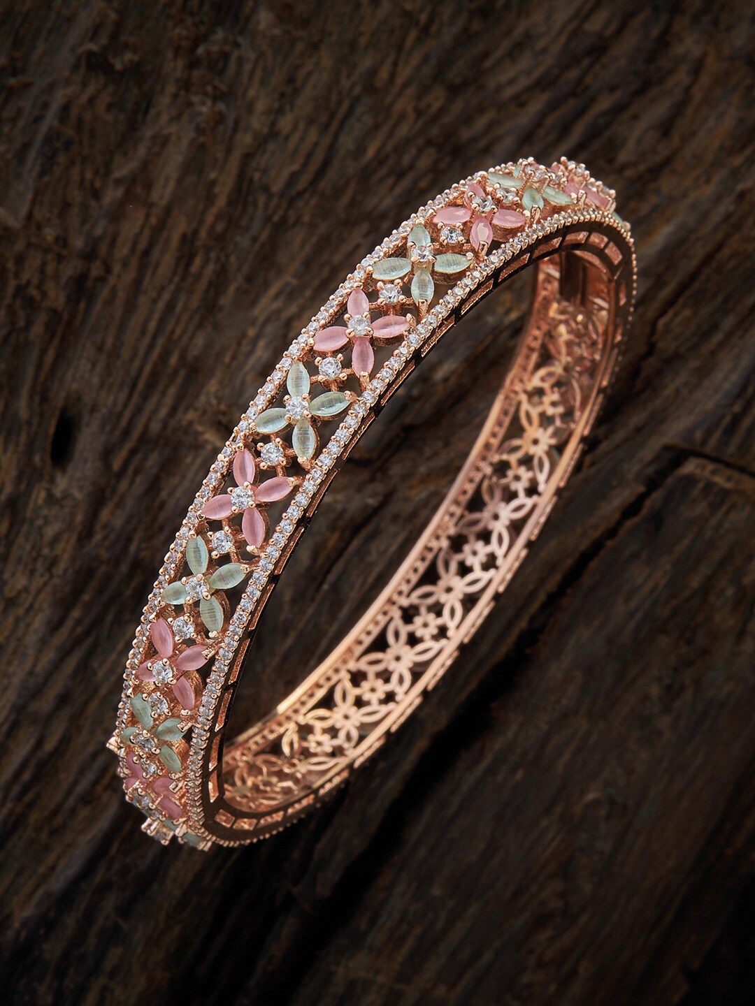 Kushal's Fashion Jewellery Women Rose-Gold Plated & Sea Green Floral Textured Bangles
Kushal's Fashion Jewellery Women Rose-Gold Plated & Sea Green Floral Textured Bangles