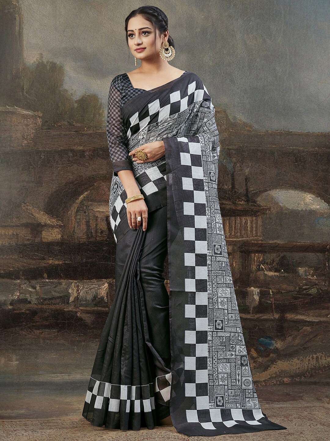 Saree mall Black & White Block Print Sarees