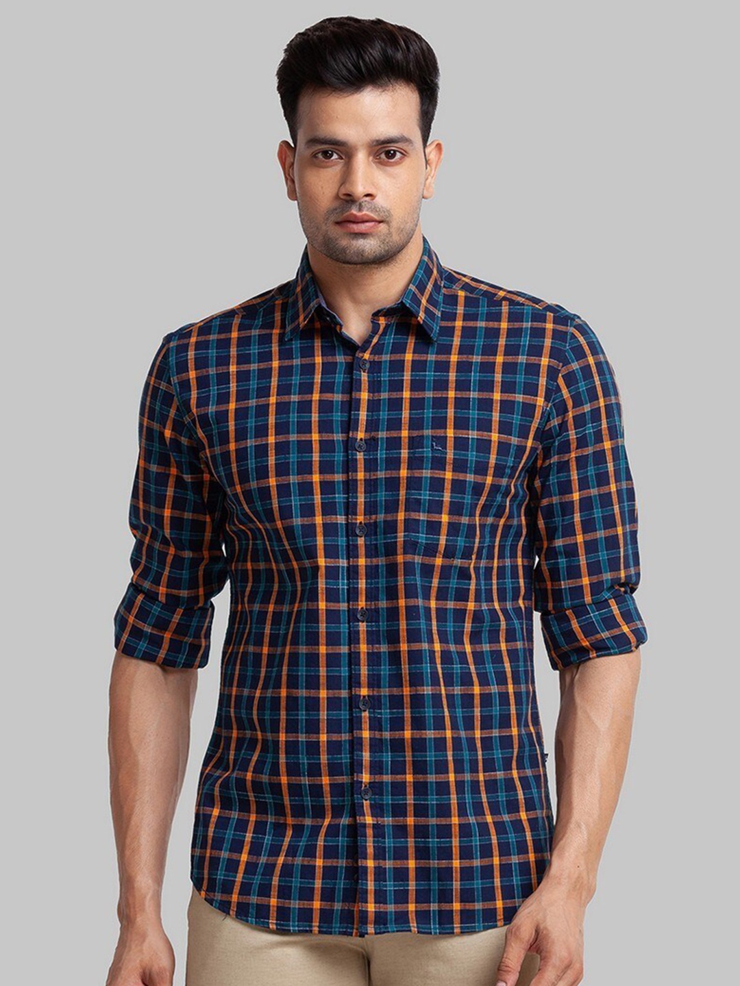 Parx Men Pure Cotton Fit Tartan Roll Up Sleeves Spread Collar Checked Casual Shirt, Blue
Parx Men Pure Cotton Fit Tartan Roll Up Sleeves Spread Collar Checked Casual Shirt, Blue