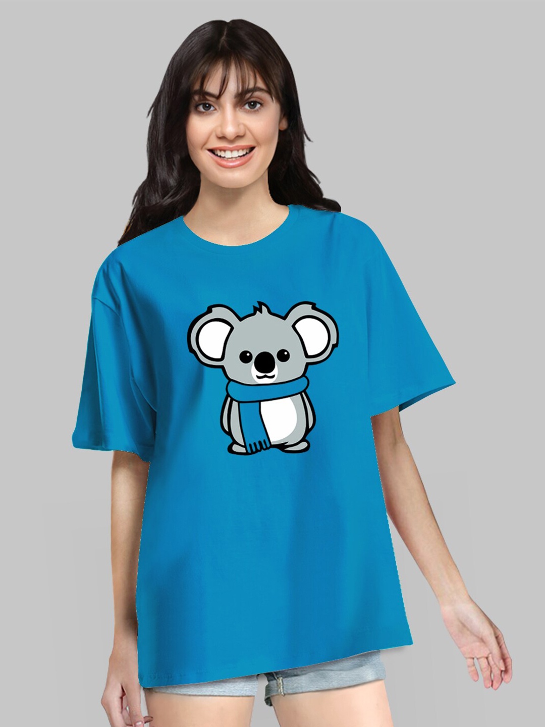Pootlu Women Turquoise Blue Printed Drop-Shoulder Sleeves Pure Cotton Oversized T-shirt
Pootlu Women Turquoise Blue Printed Drop-Shoulder Sleeves Pure Cotton Oversized T-shirt