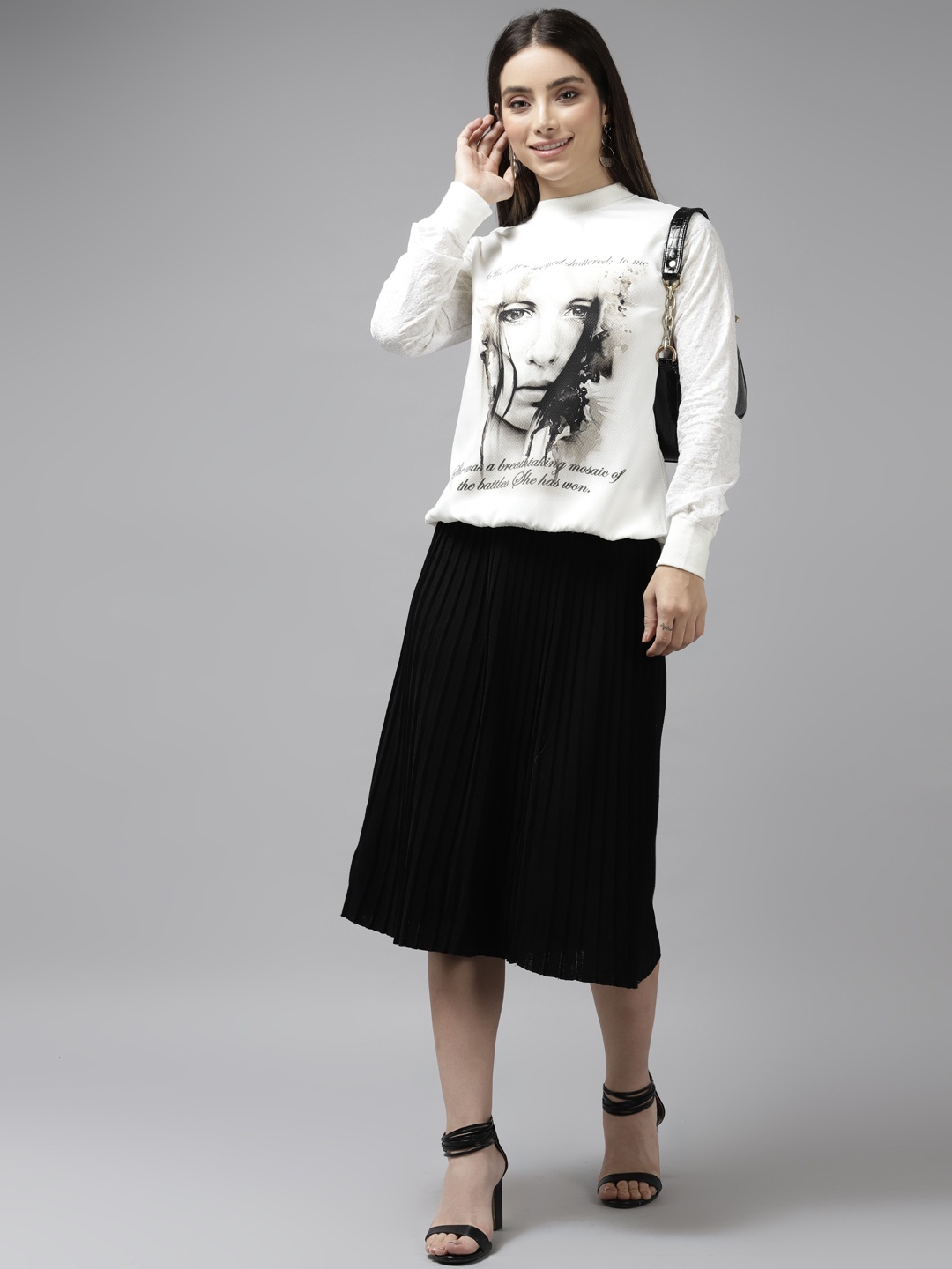 Aarika Women White & Black Printed Sweatshirt