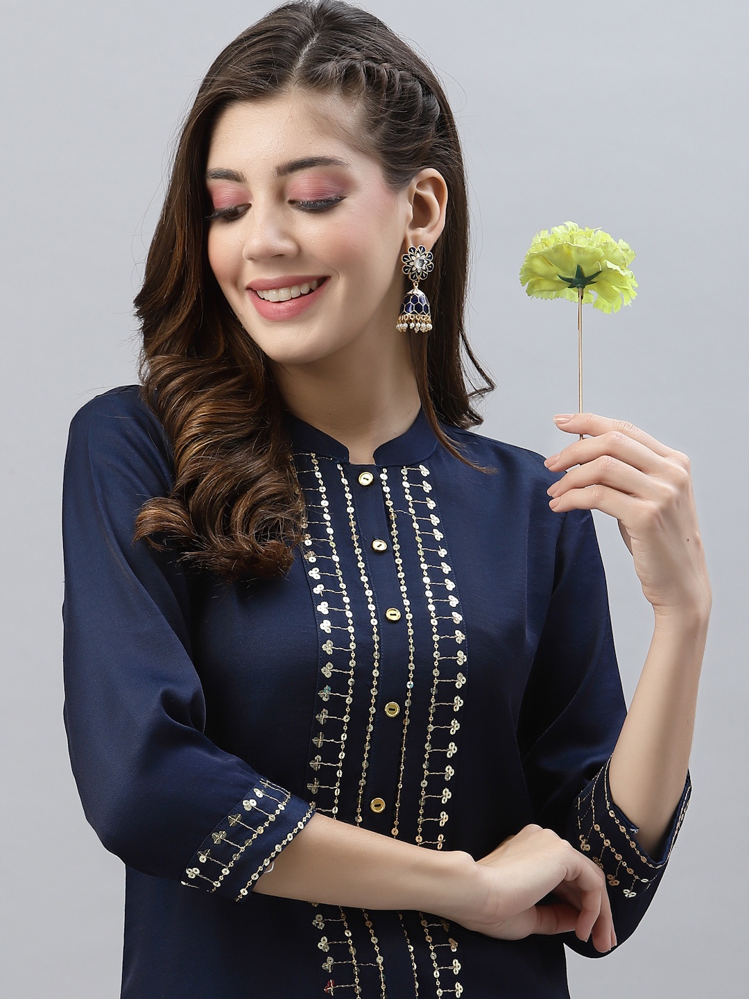SKYLEE Women Ethnic Motifs Embroidered Sequinned Linen Kurta with Trouser Set, Navy blue
SKYLEE Women Ethnic Motifs Embroidered Sequinned Linen Kurta with Trouser Set, Navy blue