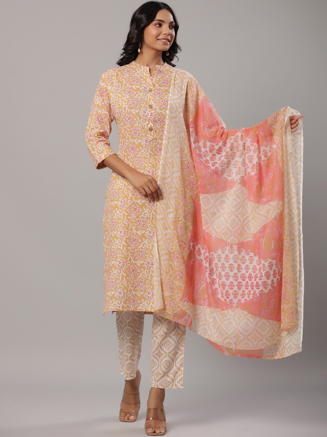 PK Fashions Women Floral Printed Pure Cotton Kurta with Trousers & With Dupatta, Peach
PK Fashions Women Floral Printed Pure Cotton Kurta with Trousers & With Dupatta, Peach