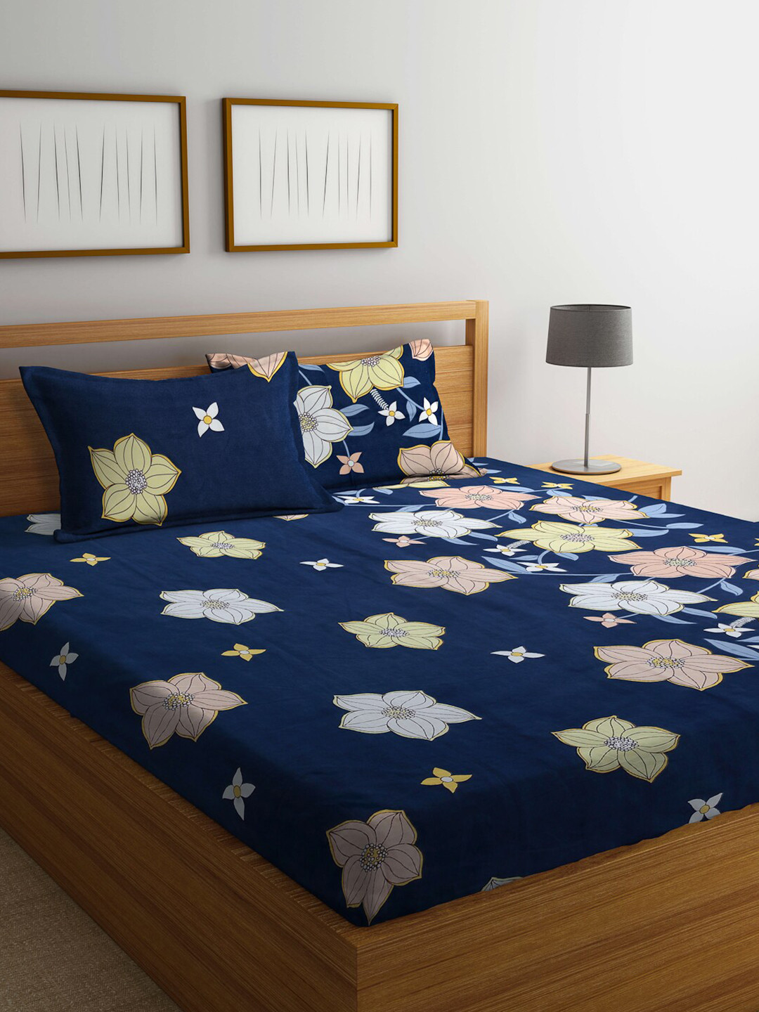 Arrabi Navy Blue & White Floral 300 TC King Bedsheet with 2 Pillow Covers 
Arrabi Navy Blue & White Floral 300 TC King Bedsheet with 2 Pillow Covers