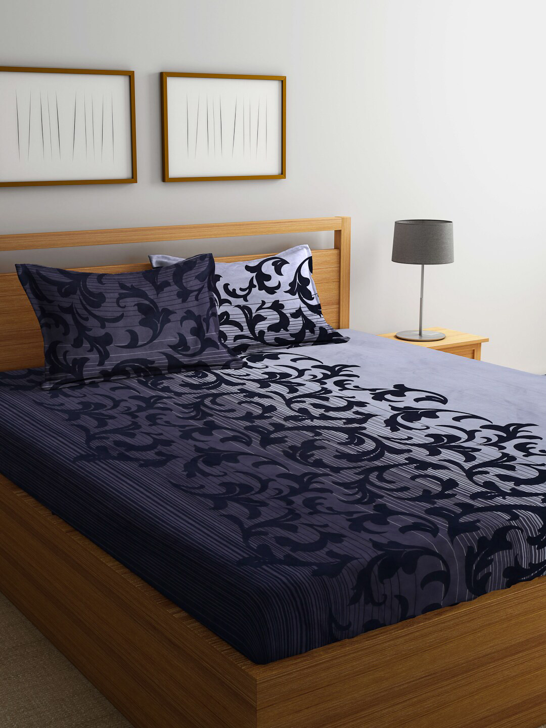 Arrabi Black & White Floral 300 TC King Bedsheet with 2 Pillow Covers 
Arrabi Black & White Floral 300 TC King Bedsheet with 2 Pillow Covers
