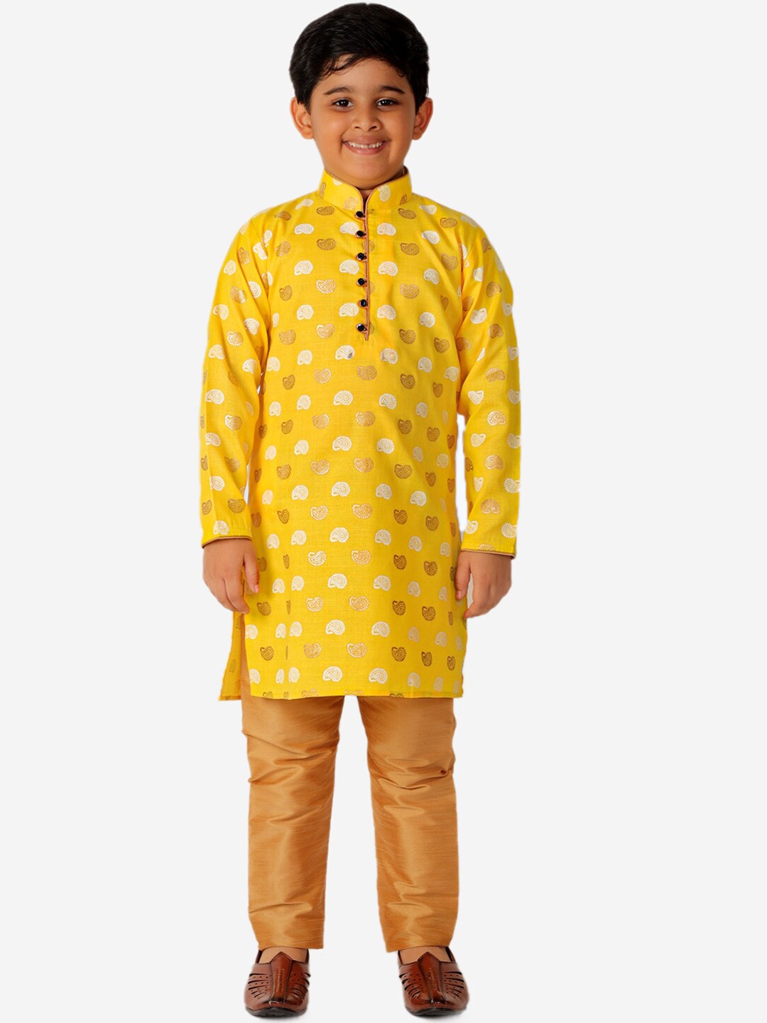 Pro-Ethic STYLE DEVELOPER Boys Paisley Printed Pure Cotton Kurta with Pyjamas, Yellow
Pro-Ethic STYLE DEVELOPER Boys Paisley Printed Pure Cotton Kurta with Pyjamas, Yellow